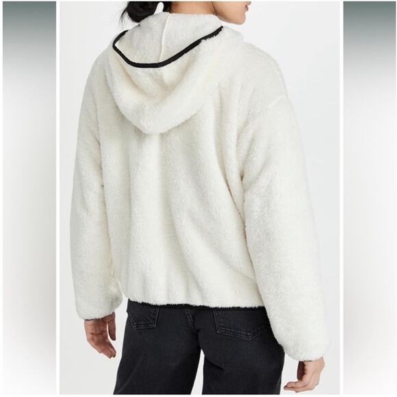 Ugg Kadence Sherpa hooded jacket white with black trim - Picture 2 of 10